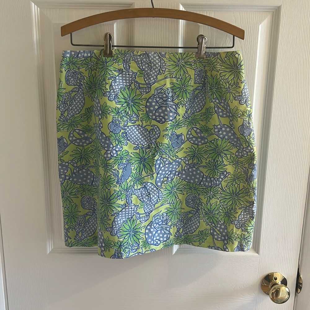 Vintage Lilly Pulitzer green and blue crustacean pattern skirt. Size 12.